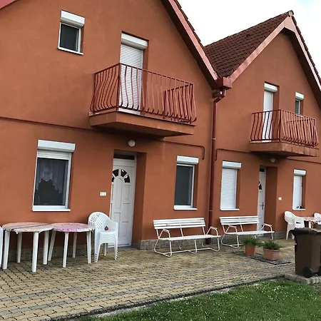 Гостевой дом Baratsag Haz