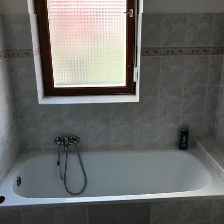 Baratsag Haz Альшоэрш