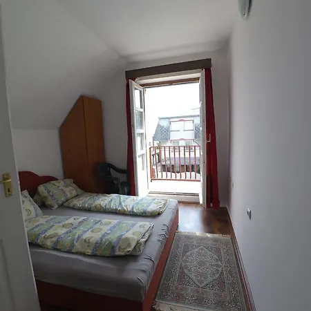 Baratsag Haz * Альшоэрш