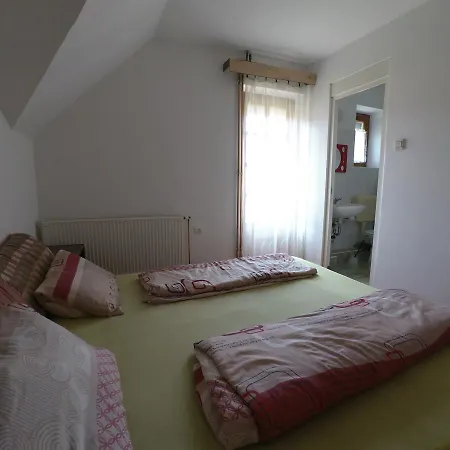 Casa de hóspedes Barátság Ház *