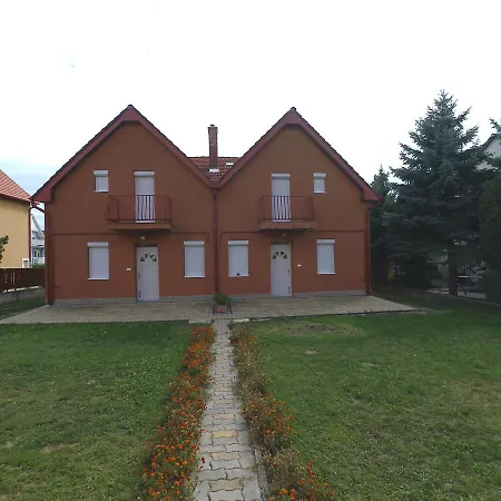 Baratsag Haz Гостевой дом Альшоэрш